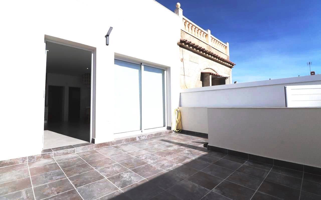 2 soverom Hus til salgs i Torrevieja med garasje - € 149 900 (Ref: 9409402)
