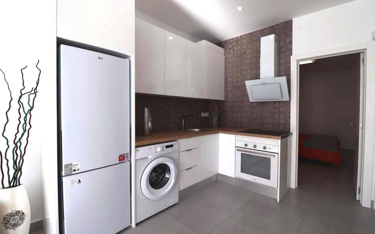 2 soverom Hus til salgs i Torrevieja med garasje - € 149 900 (Ref: 9409402)