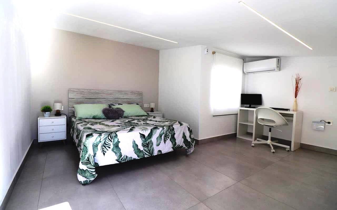 2 soverom Hus til salgs i Torrevieja med garasje - € 149 900 (Ref: 9409402)