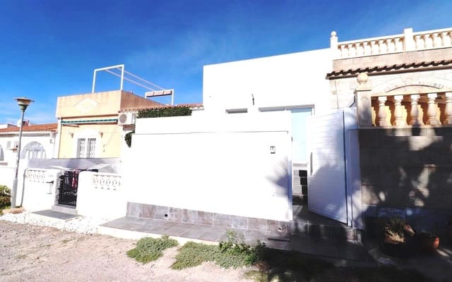 Casa de 2 habitaciones en Torrevieja en venta con garaje - 149.900 € (Ref: 9409402)