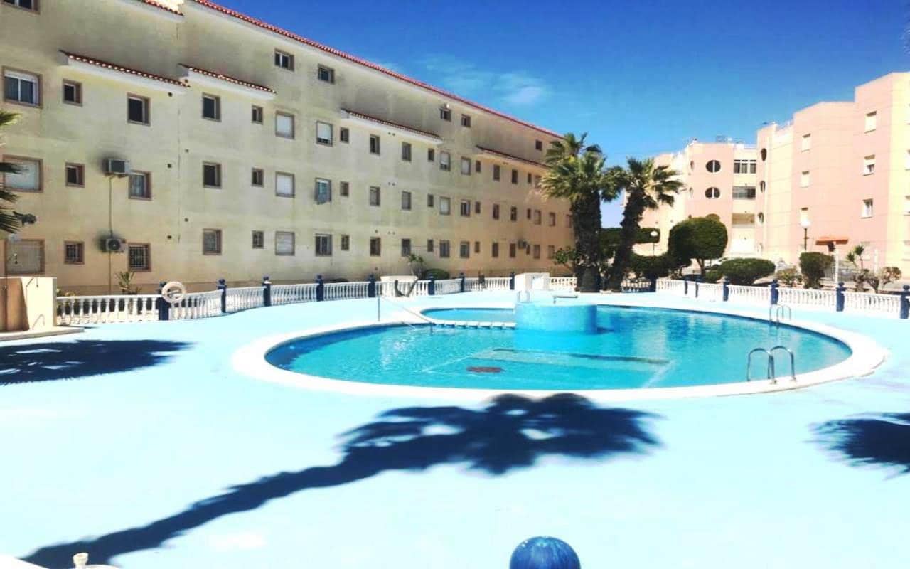 2 Zimmer Apartment zu verkaufen in Torrevieja mit Pool Garage - 126.580 € (Ref: 9409403)