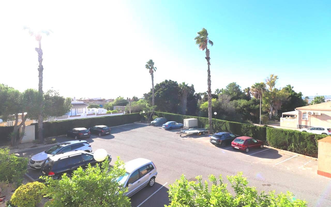 2 Zimmer Apartment zu verkaufen in Torrevieja mit Pool Garage - 126.580 € (Ref: 9409403)