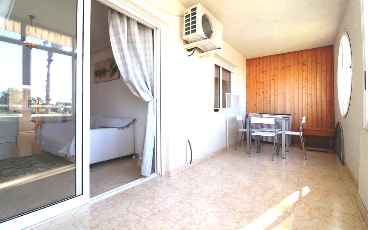 2 Zimmer Apartment zu verkaufen in Torrevieja mit Pool Garage - 126.580 € (Ref: 9409403)