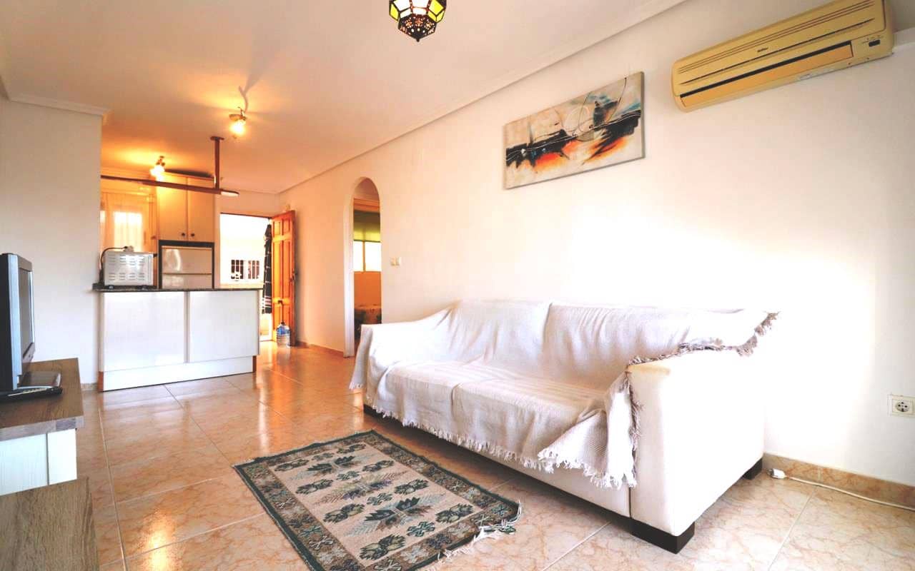 2 Zimmer Apartment zu verkaufen in Torrevieja mit Pool Garage - 126.580 € (Ref: 9409403)