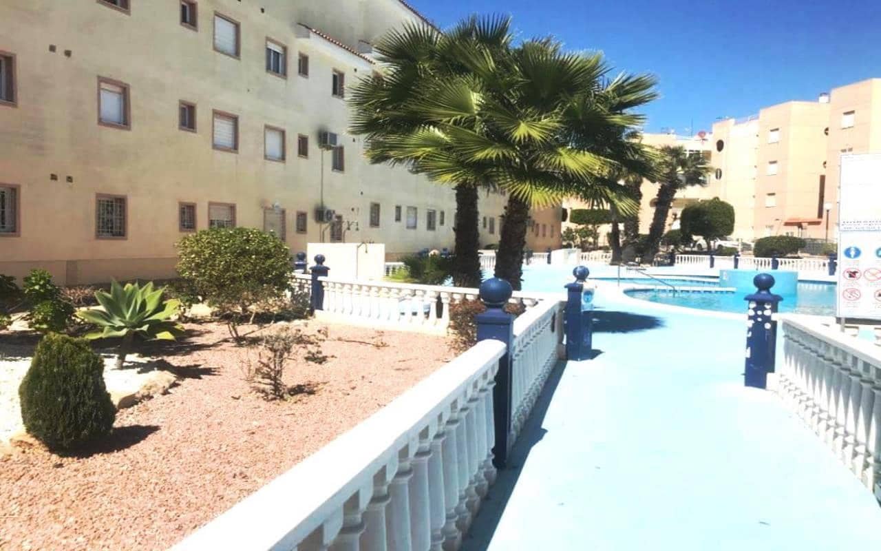 2 Zimmer Apartment zu verkaufen in Torrevieja mit Pool Garage - 126.580 € (Ref: 9409403)