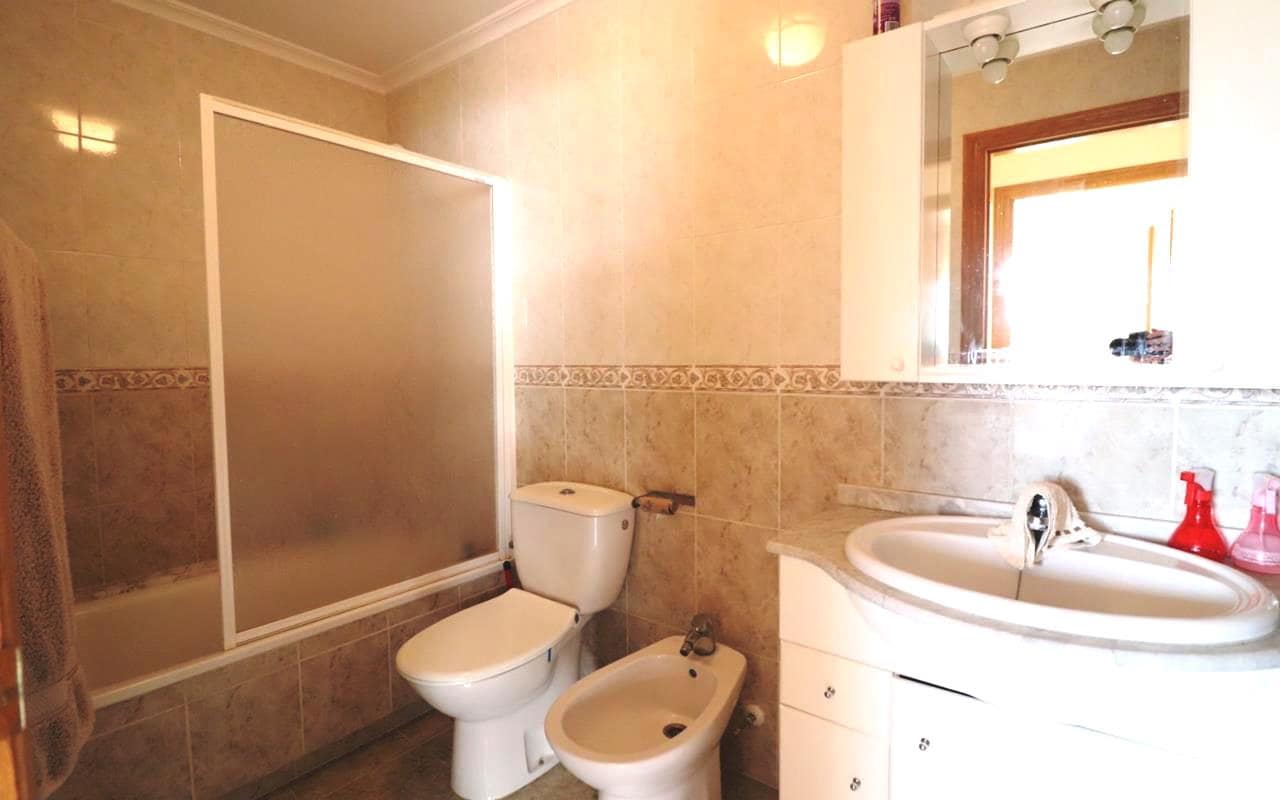 2 bedroom Apartment for sale in Guardamar del Segura with pool garage - € 148,950 (Ref: 9414609)