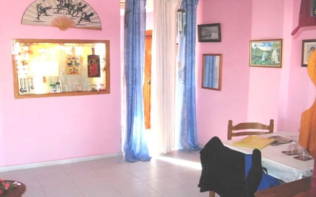 3 sovrum Lägenhet till salu i San Luis, Torrevieja med garage - 94 999 € (Ref: 9417443)