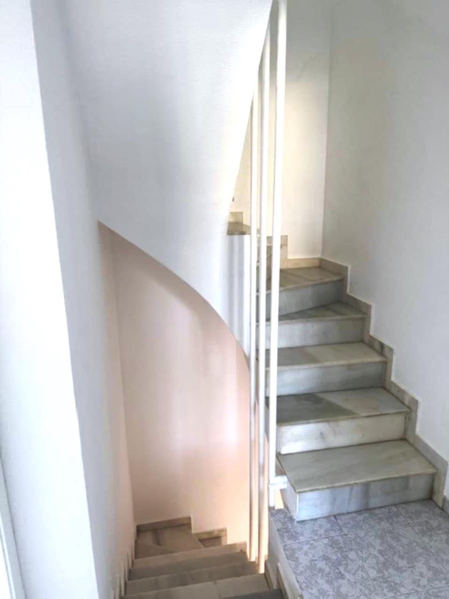 3 soverom Hus til salgs i Torrevieja med garasje - € 142 500 (Ref: 9450886)