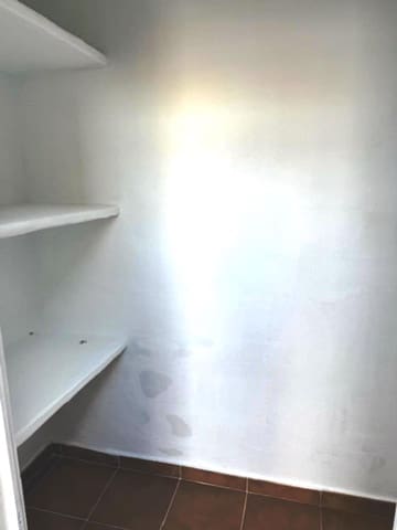 3 soverom Hus til salgs i Torrevieja med garasje - € 142 500 (Ref: 9450886)