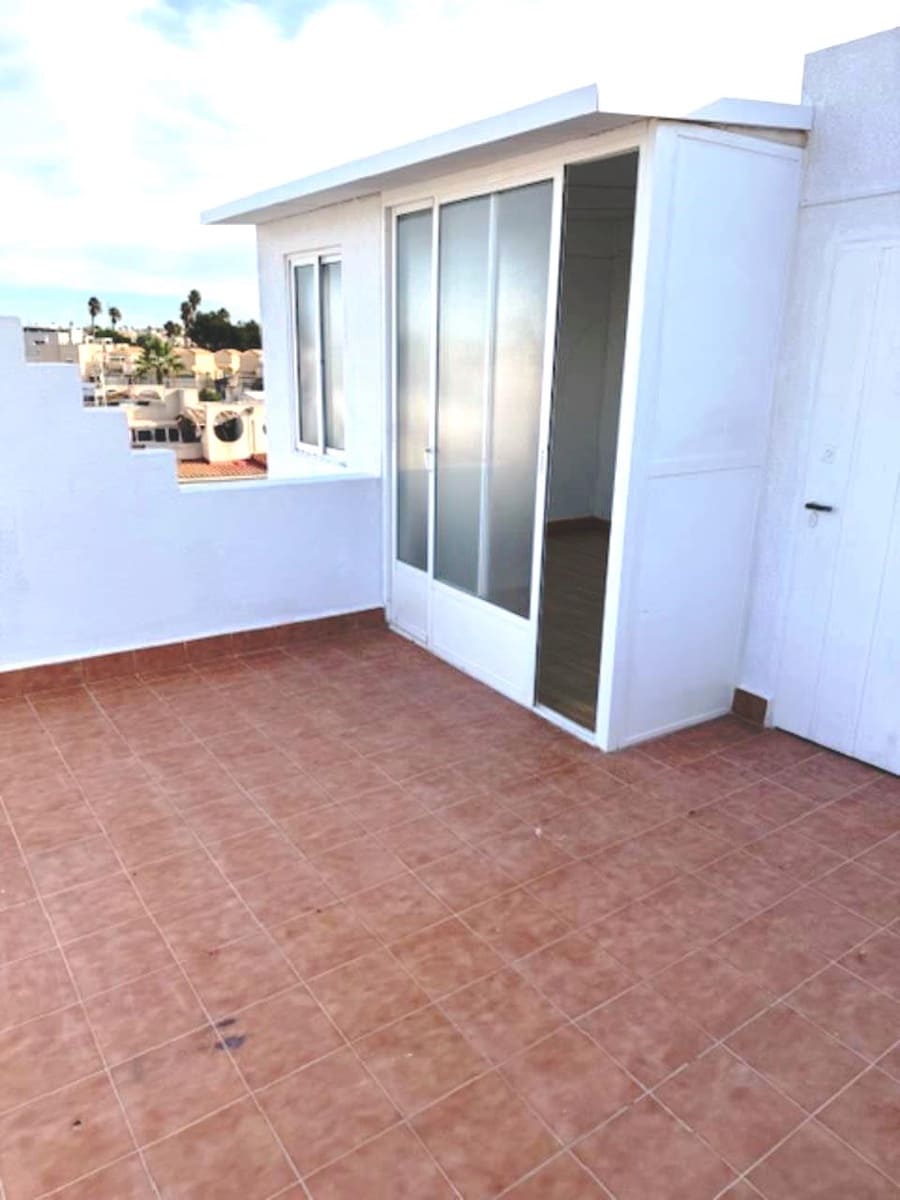 3 soverom Hus til salgs i Torrevieja med garasje - € 142 500 (Ref: 9450886)