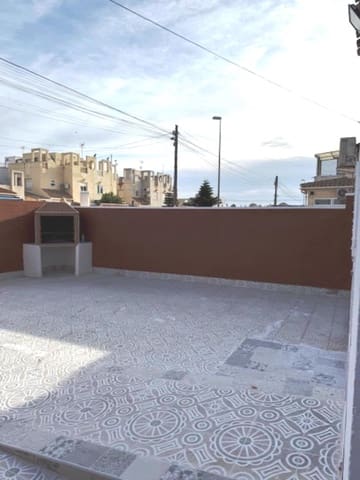 3 soverom Hus til salgs i Torrevieja med garasje - € 142 500 (Ref: 9450886)