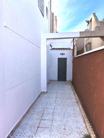 3 soverom Hus til salgs i Torrevieja med garasje - € 142 500 (Ref: 9450886)