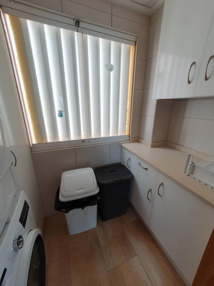 3 bedroom Apartment for sale in Guardamar del Segura with pool garage - € 349,000 (Ref: 9451404)