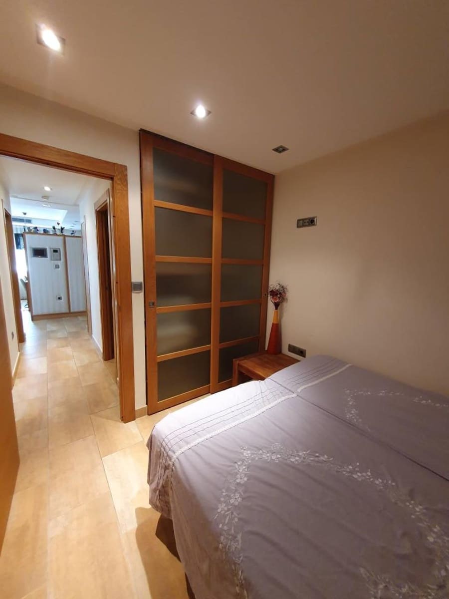 3 bedroom Apartment for sale in Guardamar del Segura with pool garage - € 349,000 (Ref: 9451404)