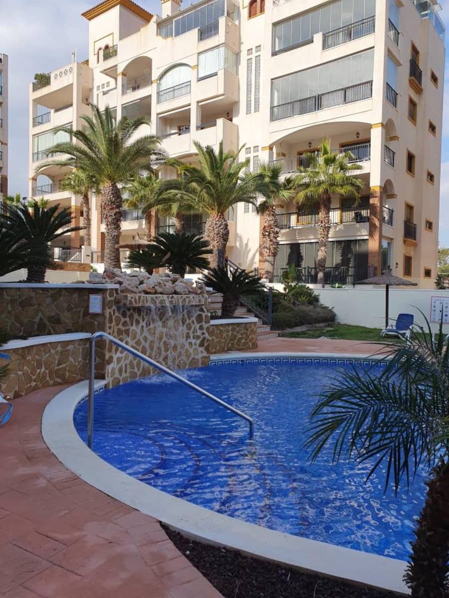 3 bedroom Apartment for sale in Guardamar del Segura with pool garage - € 349,000 (Ref: 9451404)