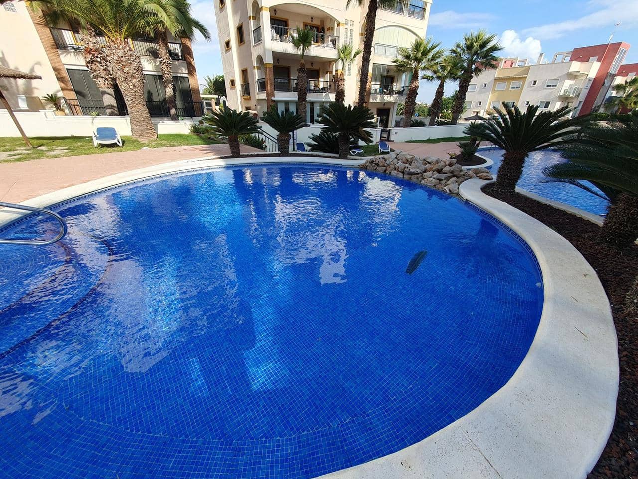 3 bedroom Apartment for sale in Guardamar del Segura with pool garage - € 349,000 (Ref: 9451404)