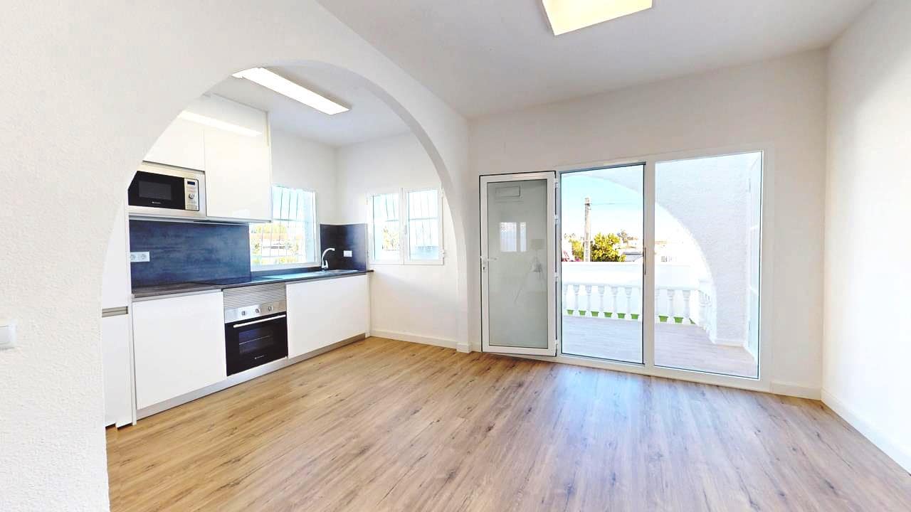 2 quarto Bungalow para venda em Villamartin - 199 000 € (Ref: 9451628)