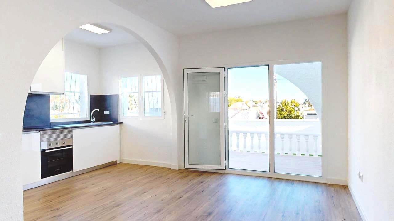 2 quarto Bungalow para venda em Villamartin - 199 000 € (Ref: 9451628)