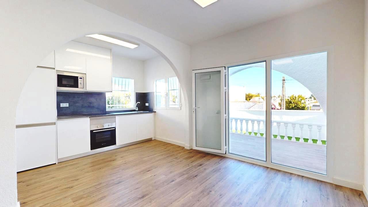 2 quarto Bungalow para venda em Villamartin - 199 000 € (Ref: 9451628)