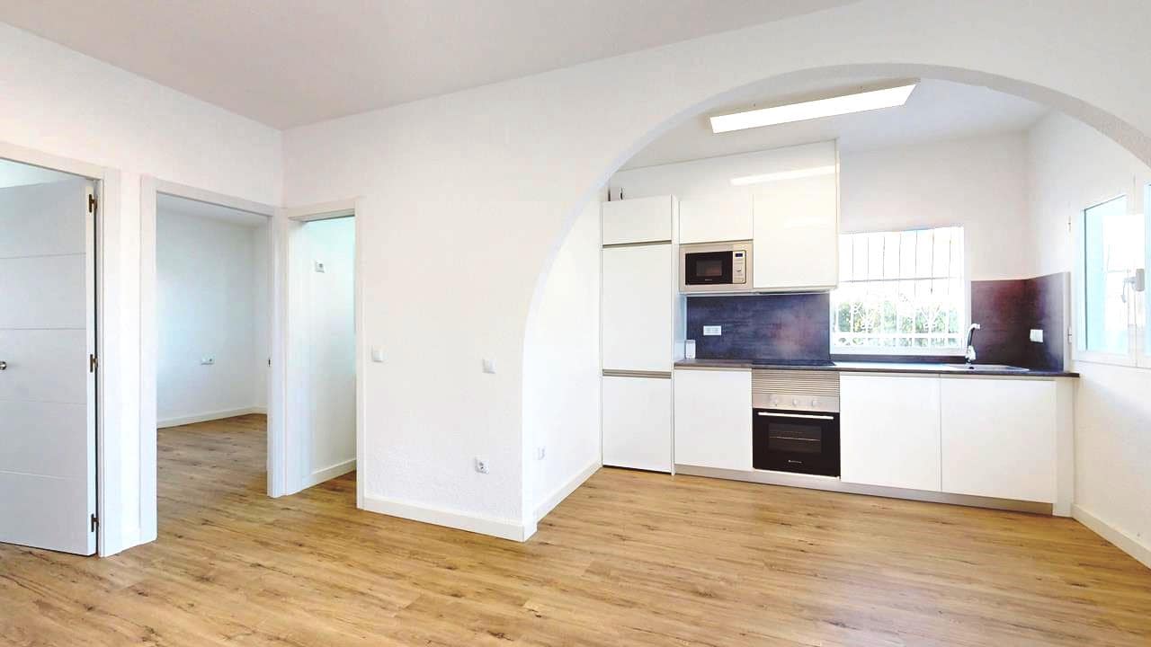 2 quarto Bungalow para venda em Villamartin - 199 000 € (Ref: 9451628)