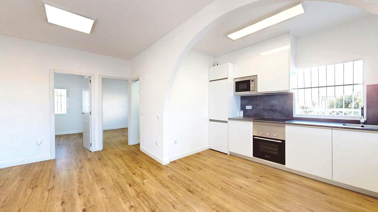 2 quarto Bungalow para venda em Villamartin - 199 000 € (Ref: 9451628)