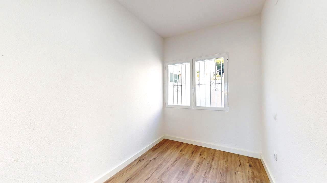 2 quarto Bungalow para venda em Villamartin - 199 000 € (Ref: 9451628)