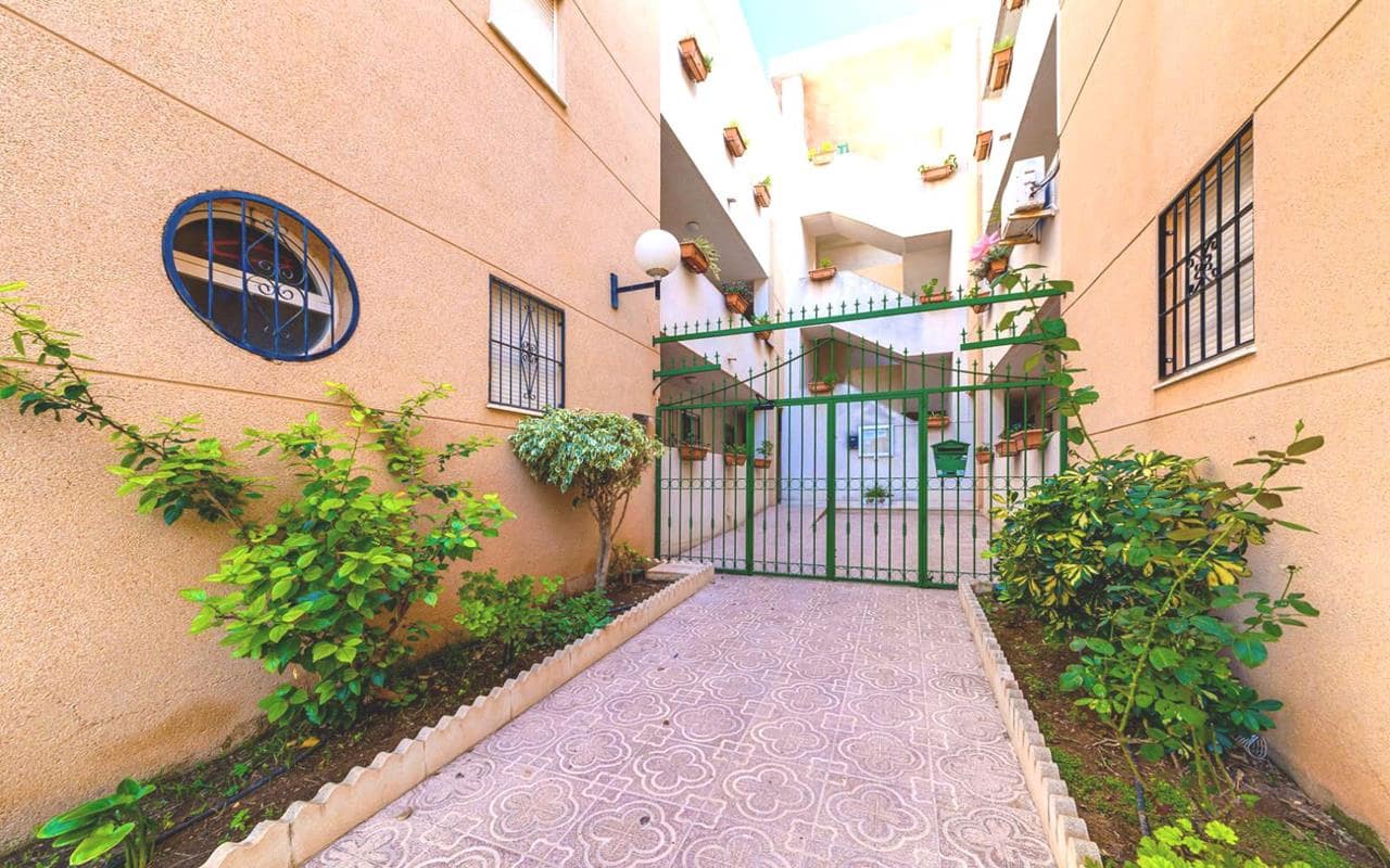 3 camera da letto Appartamento in vendita in San Luis con piscina garage - 136.995 € (Rif: 9452877)