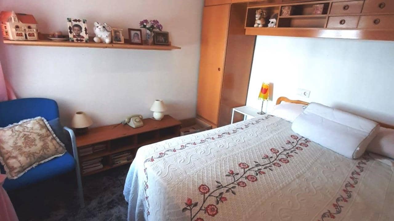 4 bedroom Townhouse for sale in La Torreta with pool garage - € 189,000 (Ref: 9452971)