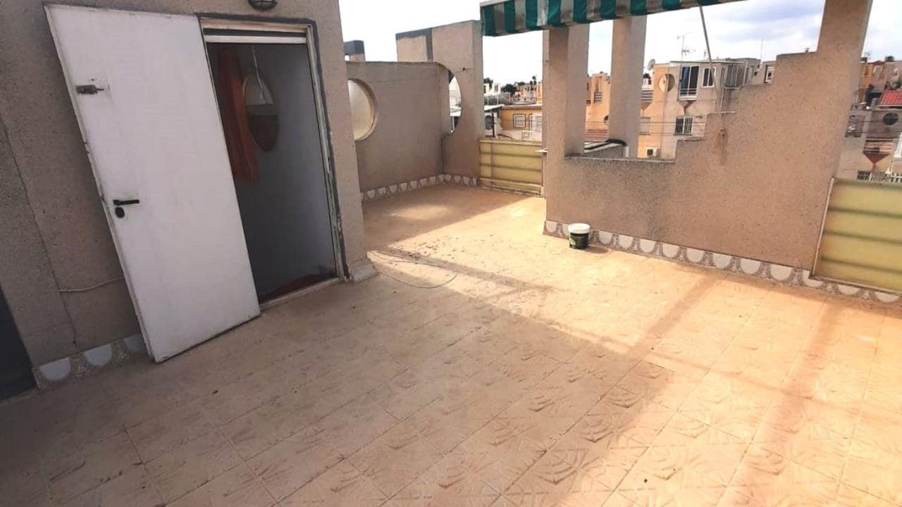 4 bedroom Townhouse for sale in La Torreta with pool garage - € 189,000 (Ref: 9452971)