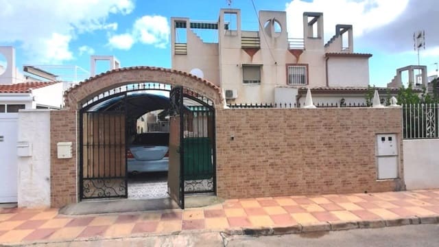 4 bedroom Townhouse for sale in La Torreta, Torrevieja with pool garage - € 189,000 (Ref: 9452971)
