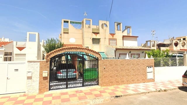 4 quarto Casa em Banda para venda em La Torreta, Torrevieja com piscina garagem - 199 000 € (Ref: 9452971)