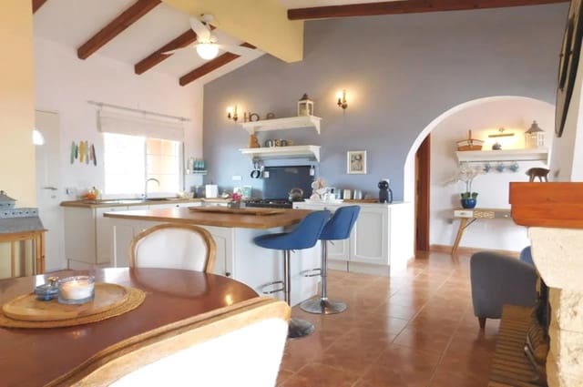 3 camera da letto Finca/Casa di Campagna in vendita in Dolores con piscina garage - 460.000 € (Rif: 9454748)