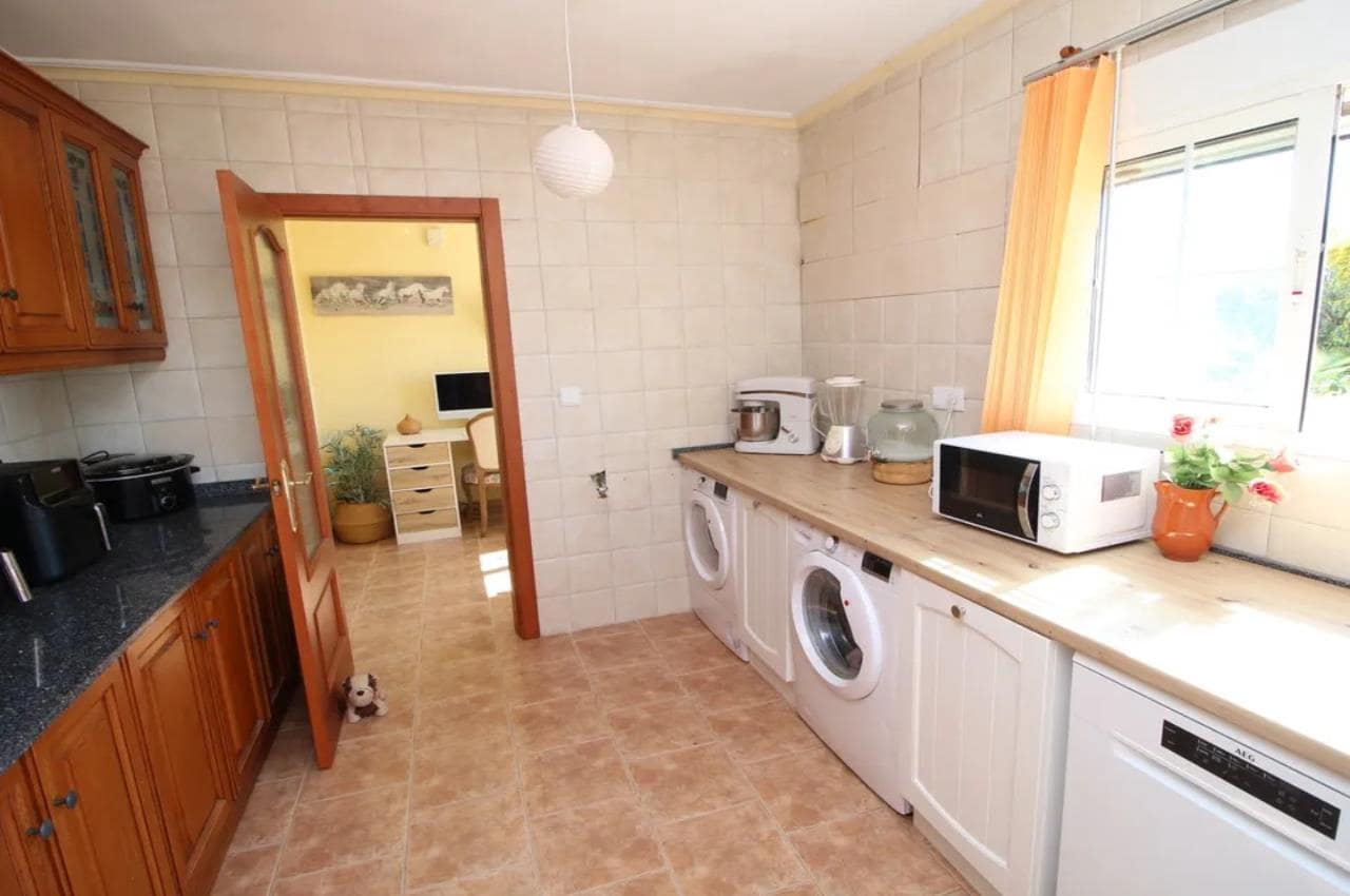 3 makuuhuone Maalaistalo myytävänä paikassa Dolores mukana uima-altaan 
autotalli - 460 000 € (Ref: 9454748)