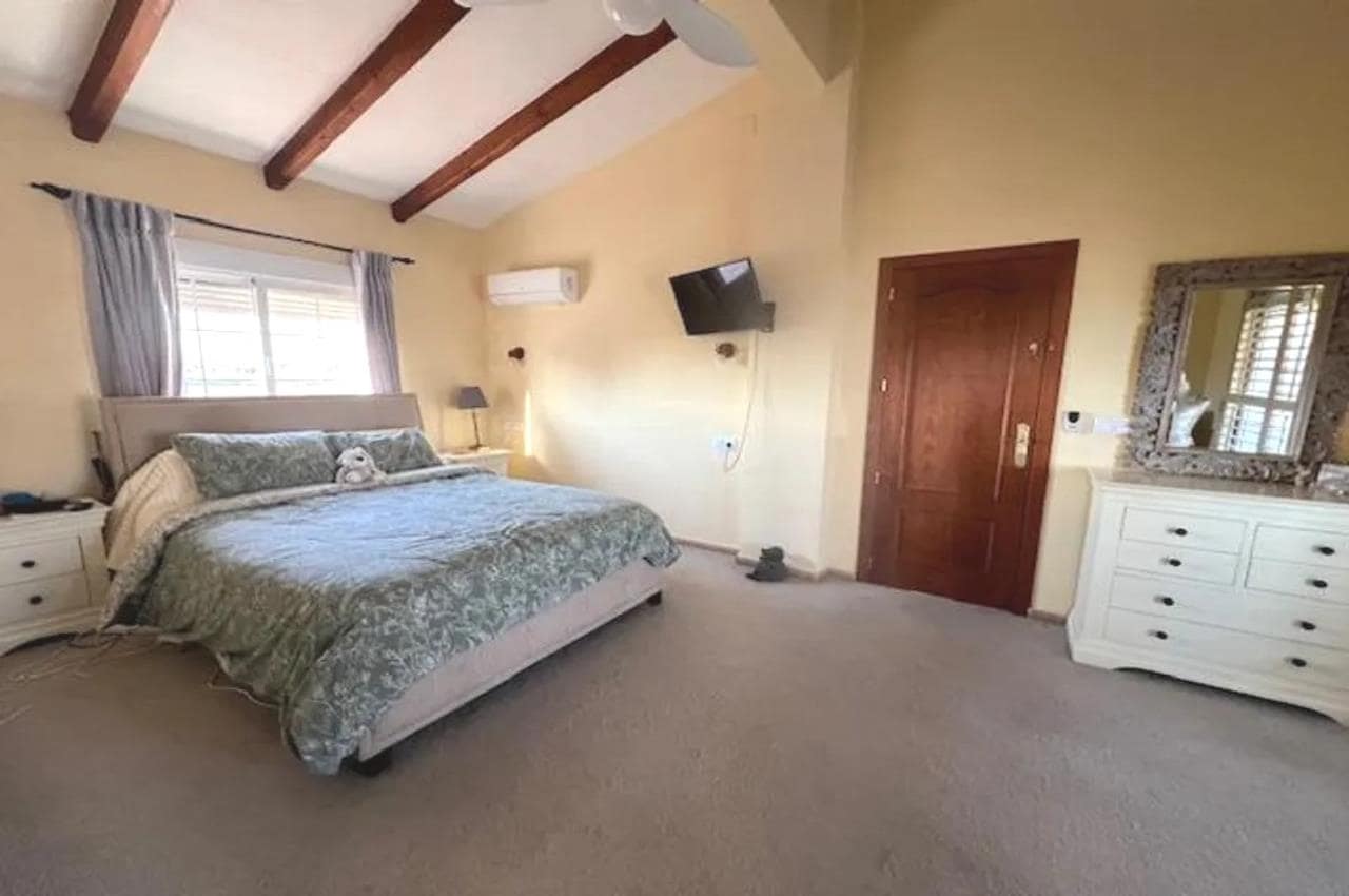 3 makuuhuone Maalaistalo myytävänä paikassa Dolores mukana uima-altaan 
autotalli - 460 000 € (Ref: 9454748)