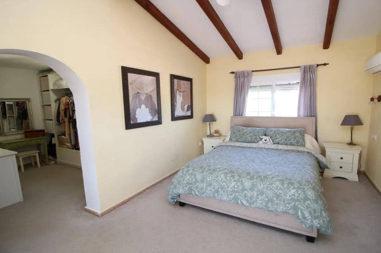 3 makuuhuone Maalaistalo myytävänä paikassa Dolores mukana uima-altaan 
autotalli - 460 000 € (Ref: 9454748)