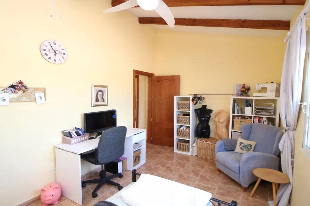 3 makuuhuone Maalaistalo myytävänä paikassa Dolores mukana uima-altaan 
autotalli - 460 000 € (Ref: 9454748)