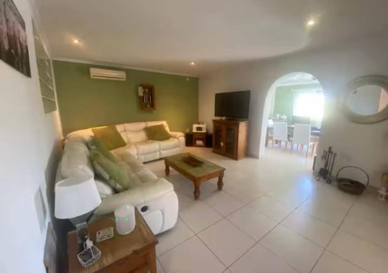 Chalet de 5 habitaciones en Albatera en venta con piscina garaje - 399.950 € (Ref: 9462931)