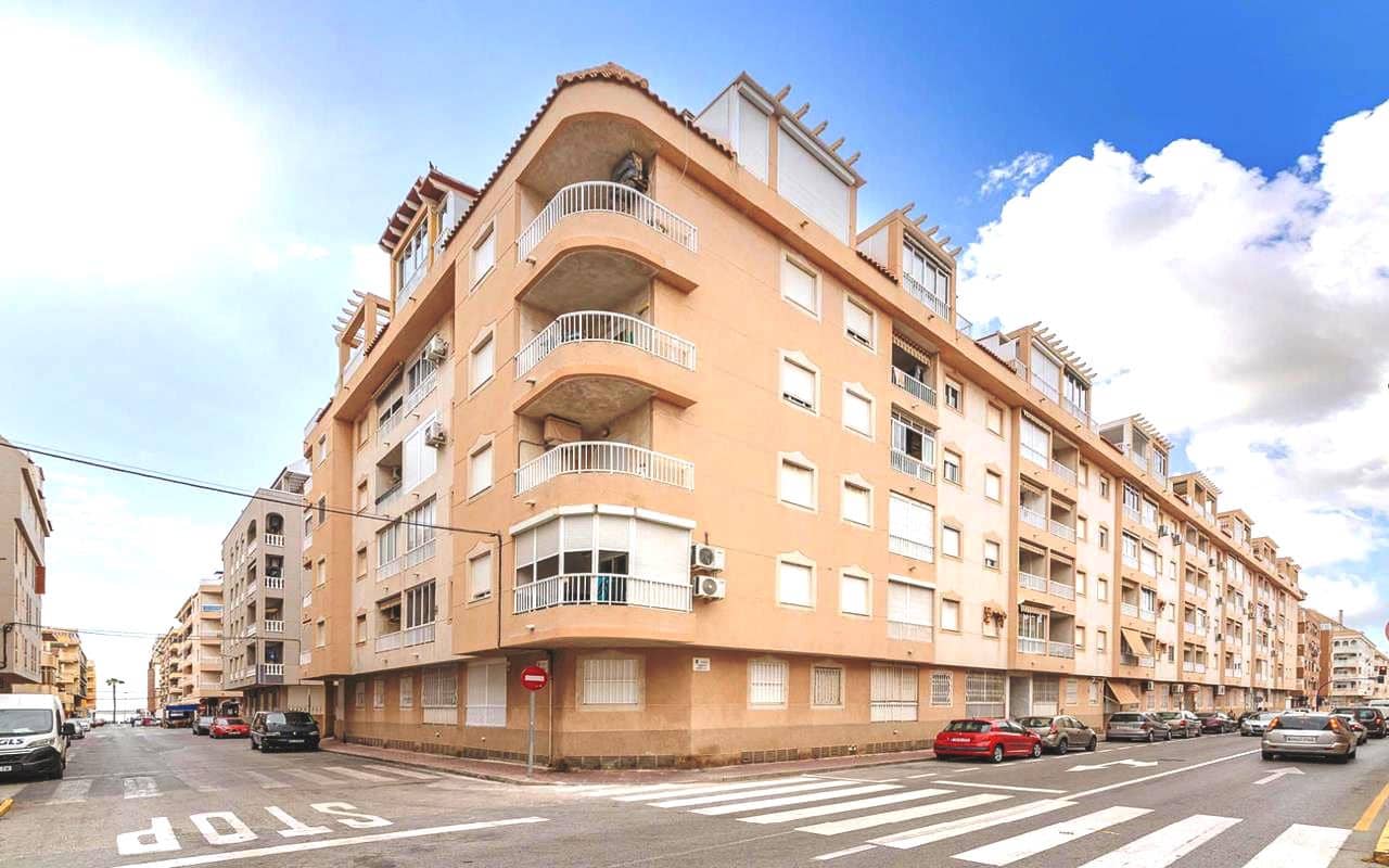 2 Zimmer Apartment zu verkaufen in Torrevieja mit Pool - 149.995 € (Ref: 9476259)