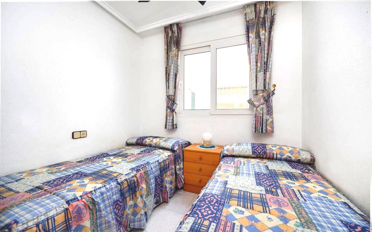 2 Zimmer Apartment zu verkaufen in Torrevieja mit Pool - 149.995 € (Ref: 9476259)