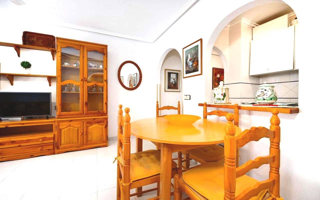 2 Zimmer Apartment zu verkaufen in Torrevieja mit Pool - 149.995 € (Ref: 9476259)