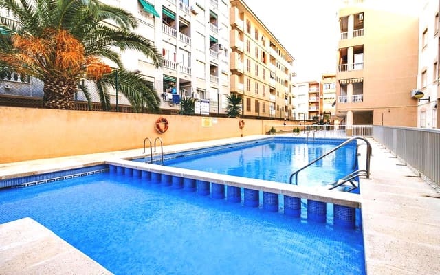 2 Zimmer Apartment zu verkaufen in Torrevieja mit Pool - 149.995 € (Ref: 9476259)