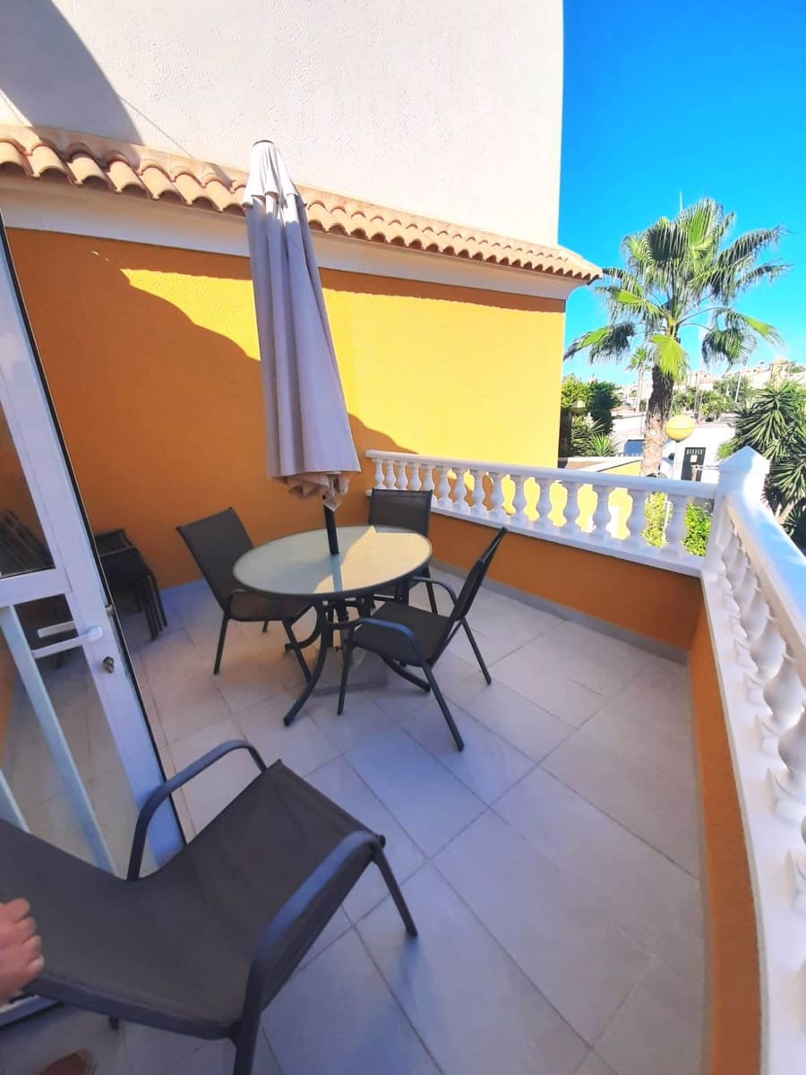 3 bedroom Townhouse for sale in Playa Flamenca with pool - € 297,000 (Ref: 9480704)