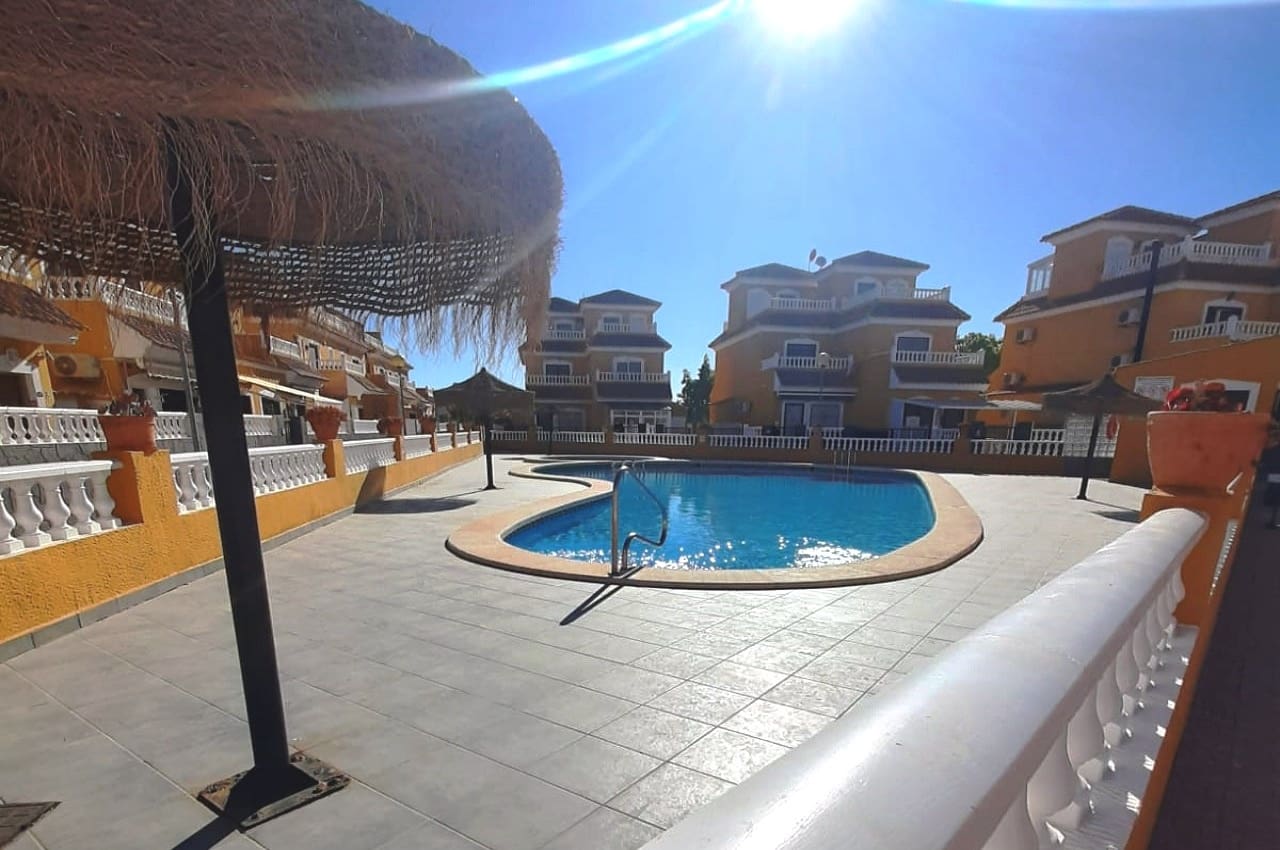 3 bedroom Townhouse for sale in Playa Flamenca with pool - € 297,000 (Ref: 9480704)