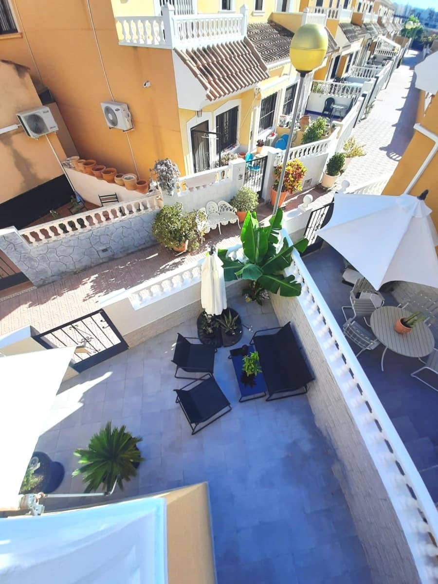 3 bedroom Townhouse for sale in Playa Flamenca with pool - € 297,000 (Ref: 9480704)
