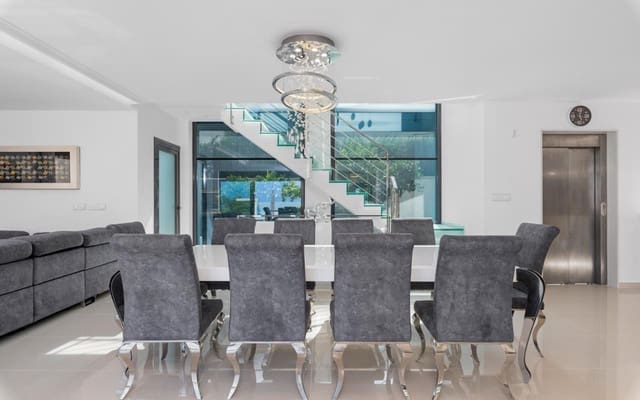 5 sovrum Villa till salu i San Miguel de Salinas med pool garage - 849 000 € (Ref: 9524622)