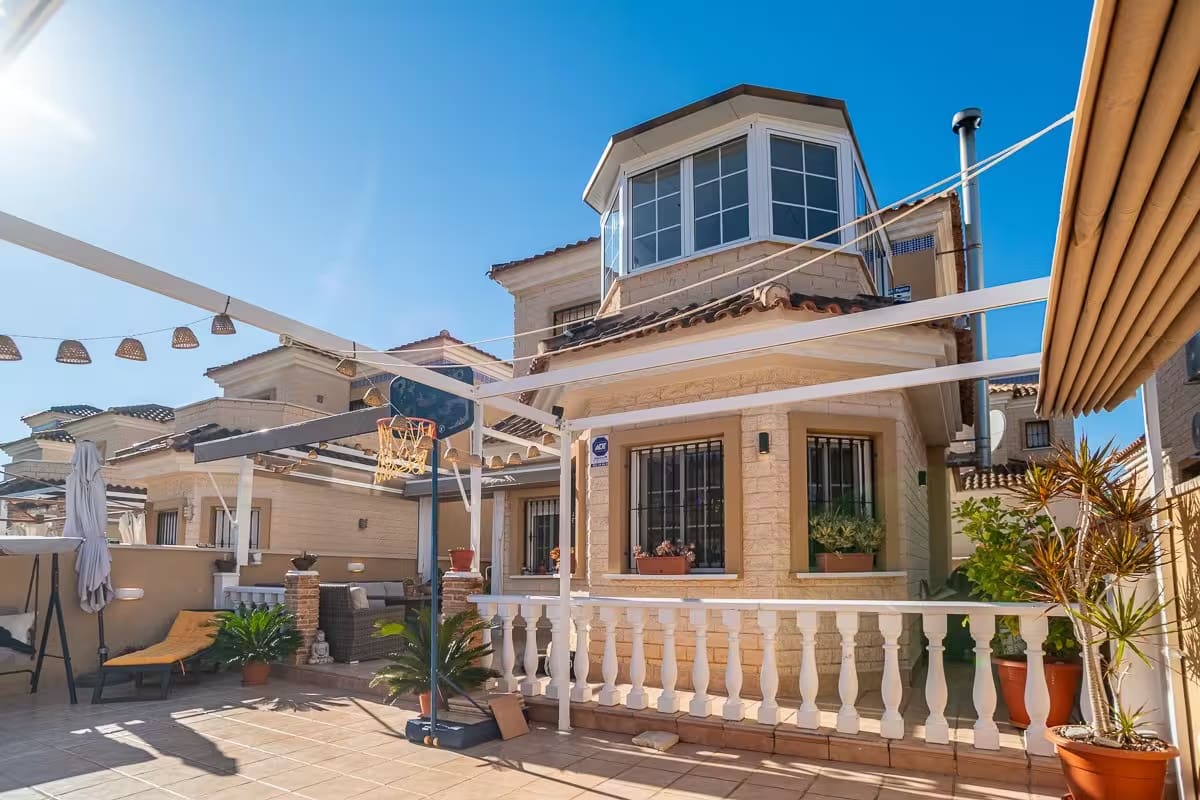 2 camera da letto Villa in vendita in El Raso con piscina garage - 247.000 € (Rif: 9525762)