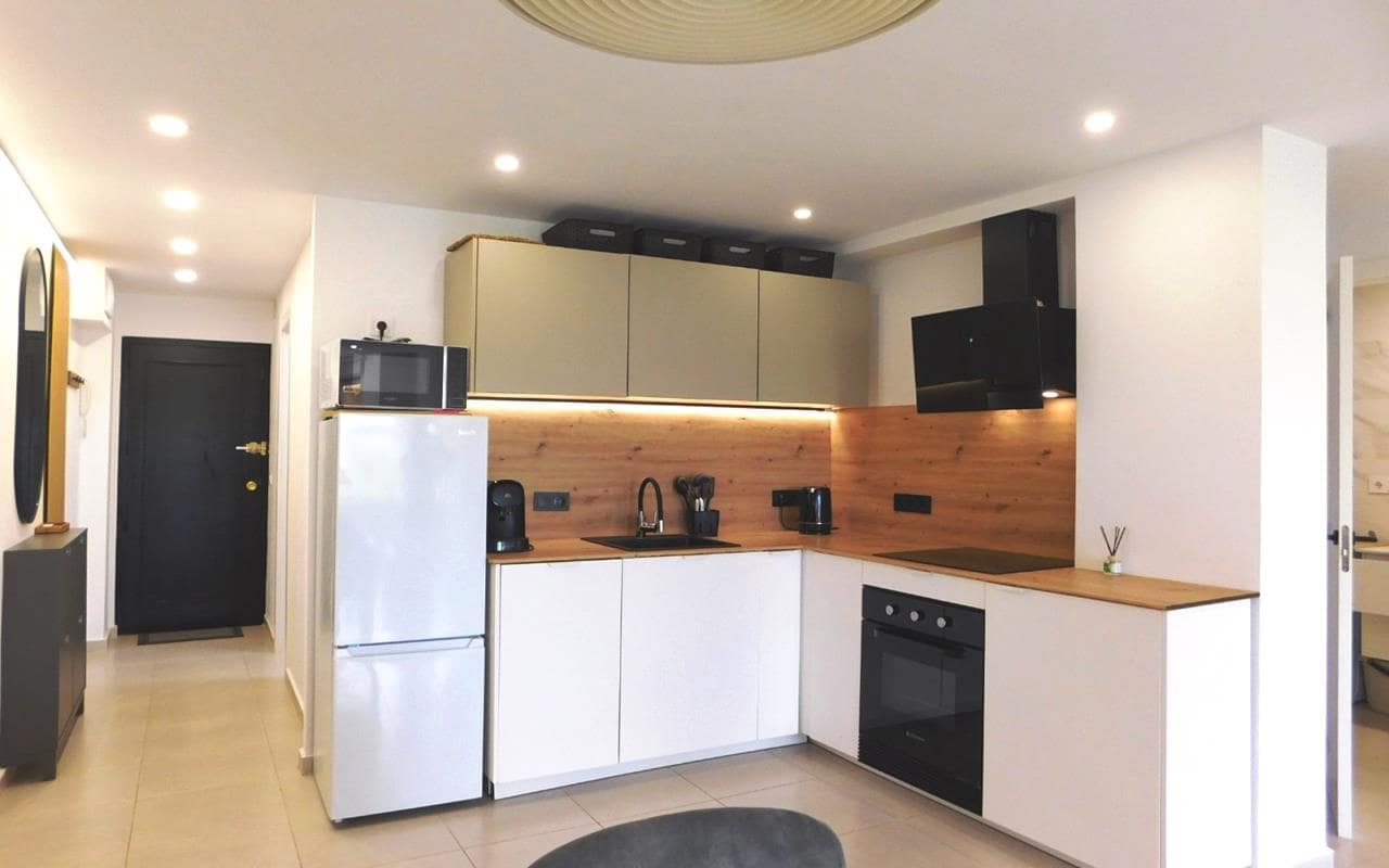 3 makuuhuone Huoneisto myytävänä paikassa Torrevieja mukana 
autotalli - 229 000 € (Ref: 9532994)