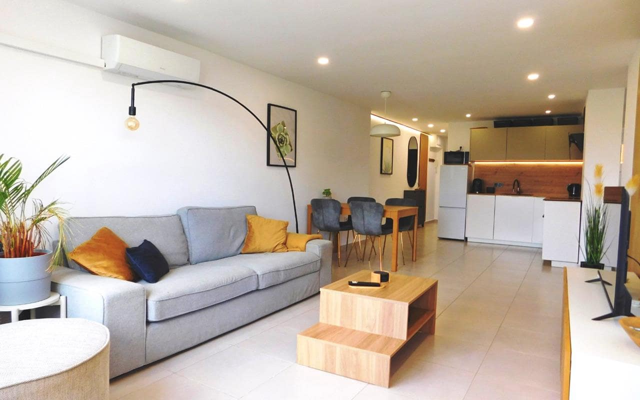 3 makuuhuone Huoneisto myytävänä paikassa Torrevieja mukana 
autotalli - 229 000 € (Ref: 9532994)