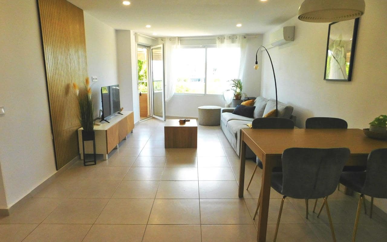 3 makuuhuone Huoneisto myytävänä paikassa Torrevieja mukana 
autotalli - 229 000 € (Ref: 9532994)