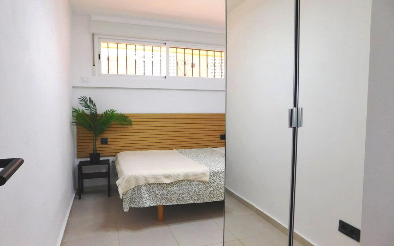 3 makuuhuone Huoneisto myytävänä paikassa Torrevieja mukana 
autotalli - 229 000 € (Ref: 9532994)